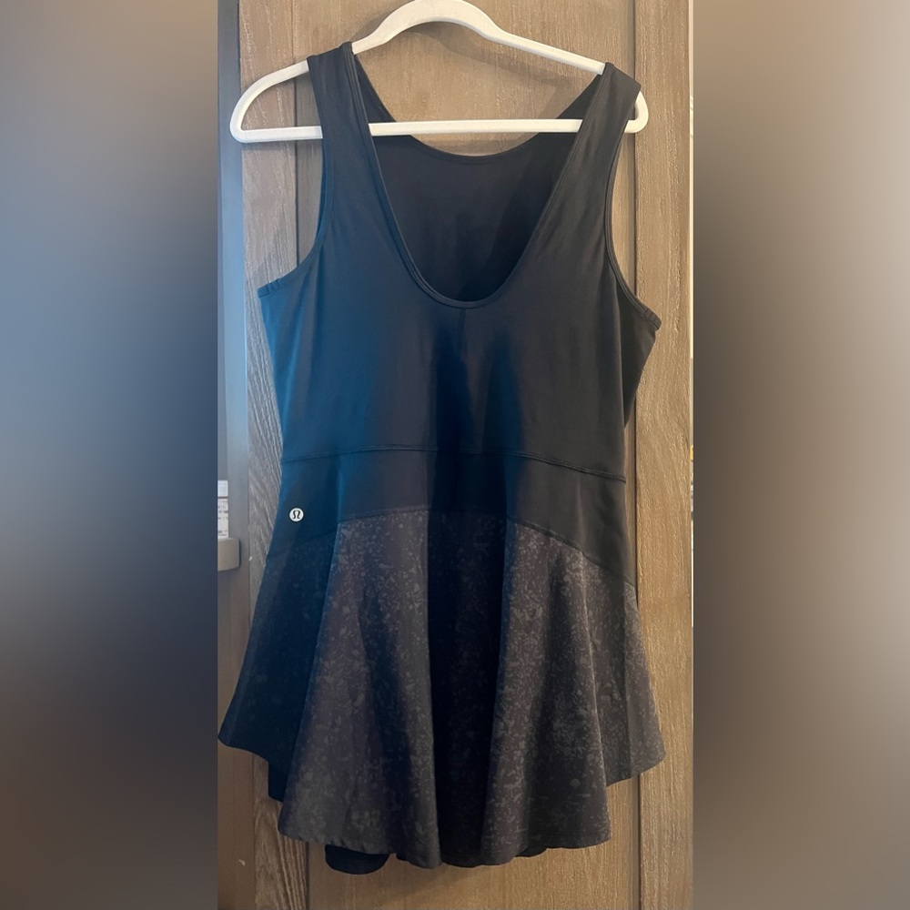 Lululemon Tennis Dress size 12 NWOT